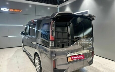 Honda Stepwgn IV, 2016 год, 1 750 000 рублей, 3 фотография