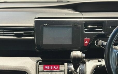 Honda Stepwgn IV, 2016 год, 1 750 000 рублей, 17 фотография