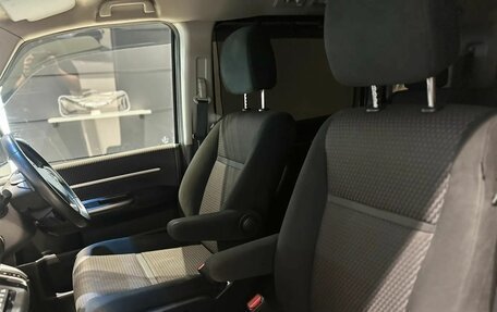 Honda Stepwgn IV, 2016 год, 1 750 000 рублей, 25 фотография