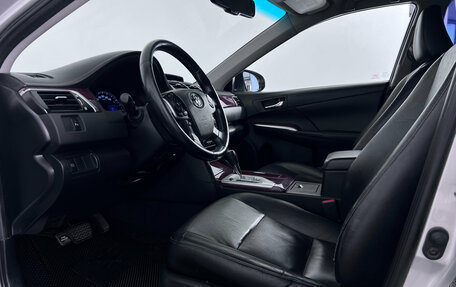 Toyota Camry, 2012 год, 1 577 000 рублей, 10 фотография