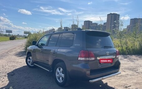 Toyota Land Cruiser 200, 2011 год, 2 990 000 рублей, 3 фотография