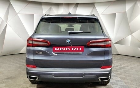 BMW X5, 2019 год, 5 800 000 рублей, 4 фотография