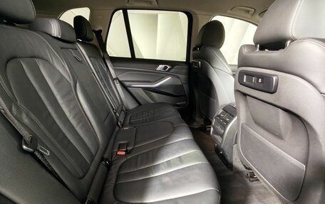 BMW X5, 2019 год, 5 800 000 рублей, 14 фотография