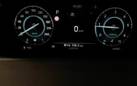 Hyundai Staria, 2021 год, 4 750 000 рублей, 24 фотография