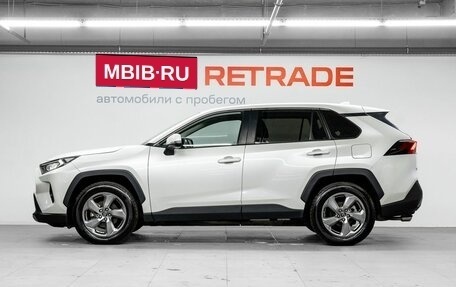 Toyota RAV4, 2021 год, 3 450 000 рублей, 9 фотография