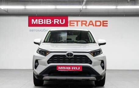 Toyota RAV4, 2021 год, 3 450 000 рублей, 3 фотография