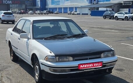 Toyota Carina, 1990 год, 180 000 рублей, 1 фотография