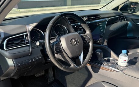 Toyota Camry, 2019 год, 2 999 999 рублей, 6 фотография