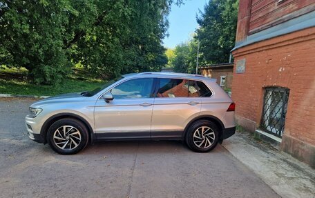 Volkswagen Tiguan II, 2018 год, 2 300 000 рублей, 7 фотография