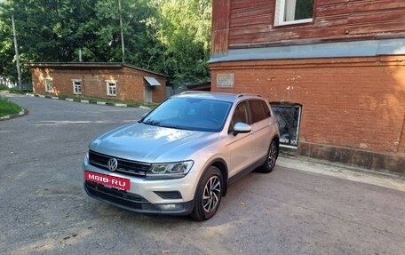 Volkswagen Tiguan II, 2018 год, 2 300 000 рублей, 4 фотография