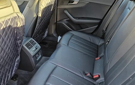 Audi A4, 2018 год, 2 390 000 рублей, 5 фотография