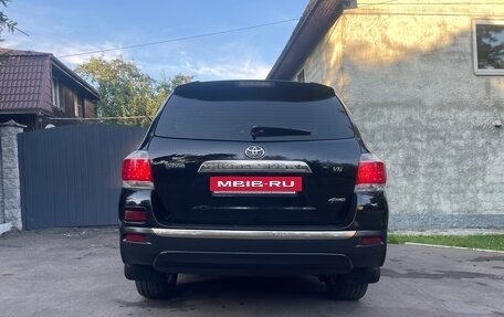 Toyota Highlander III, 2011 год, 1 590 000 рублей, 6 фотография