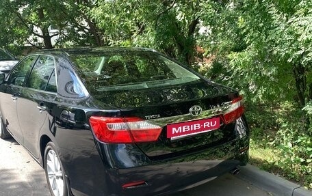 Toyota Camry, 2012 год, 1 990 000 рублей, 2 фотография