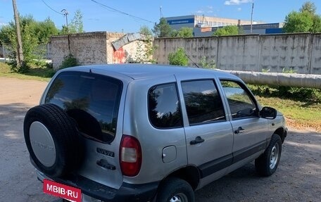 Chevrolet Niva I рестайлинг, 2004 год, 220 000 рублей, 4 фотография