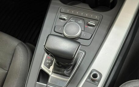 Audi A4, 2019 год, 2 600 000 рублей, 15 фотография