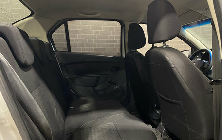 Renault Logan II, 2016 год, 750 000 рублей, 9 фотография