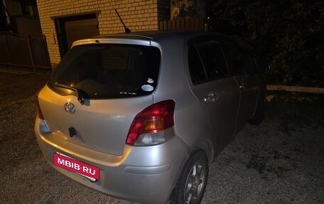 Toyota Vitz, 2009 год, 549 000 рублей, 3 фотография
