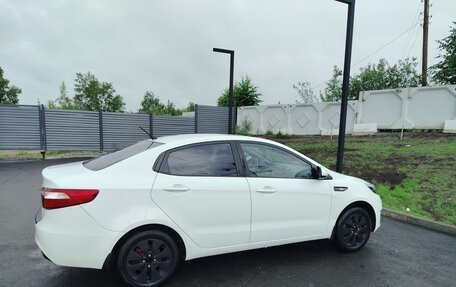 KIA Rio III рестайлинг, 2013 год, 720 000 рублей, 2 фотография