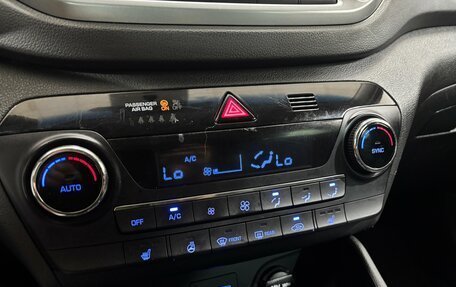 Hyundai Tucson III, 2018 год, 2 400 000 рублей, 21 фотография