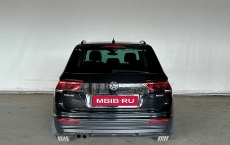 Volkswagen Tiguan II, 2020 год, 2 530 000 рублей, 5 фотография