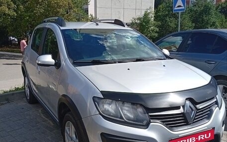 Renault Sandero II рестайлинг, 2018 год, 1 000 000 рублей, 1 фотография