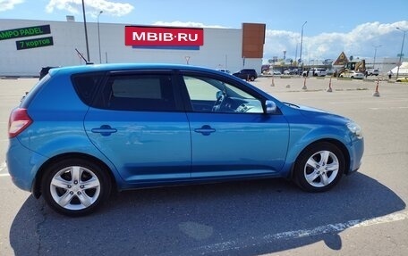 KIA cee'd I рестайлинг, 2010 год, 670 000 рублей, 2 фотография
