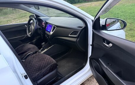 Hyundai Solaris II рестайлинг, 2017 год, 1 200 000 рублей, 5 фотография