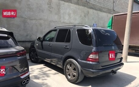 Mercedes-Benz M-Класс, 1998 год, 700 000 рублей, 10 фотография