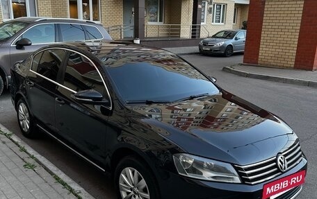 Volkswagen Passat B7, 2012 год, 1 050 000 рублей, 2 фотография