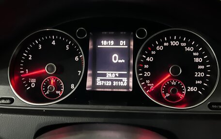 Volkswagen Passat B7, 2012 год, 1 050 000 рублей, 12 фотография