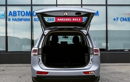 Mitsubishi Outlander III рестайлинг 3, 2013 год, 1 095 000 рублей, 18 фотография