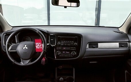 Mitsubishi Outlander III рестайлинг 3, 2013 год, 1 095 000 рублей, 16 фотография