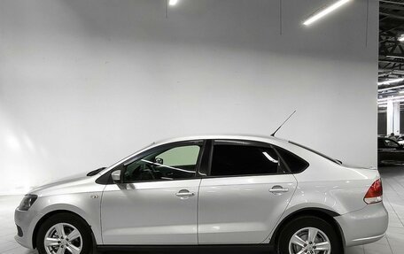 Volkswagen Polo VI (EU Market), 2011 год, 625 000 рублей, 2 фотография