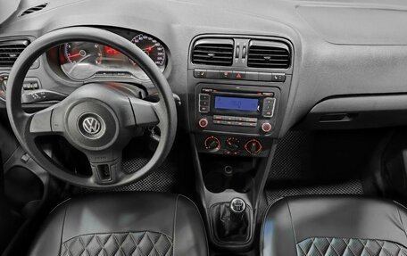 Volkswagen Polo VI (EU Market), 2011 год, 625 000 рублей, 12 фотография
