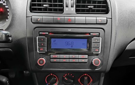 Volkswagen Polo VI (EU Market), 2011 год, 625 000 рублей, 15 фотография