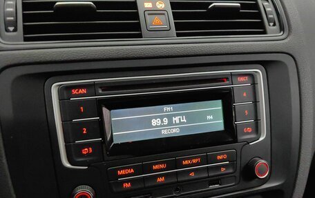 Volkswagen Jetta VI, 2015 год, 1 128 000 рублей, 15 фотография