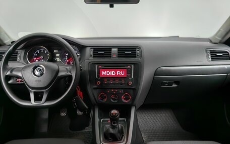 Volkswagen Jetta VI, 2015 год, 1 128 000 рублей, 12 фотография