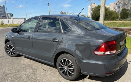 Volkswagen Polo VI (EU Market), 2016 год, 915 000 рублей, 3 фотография