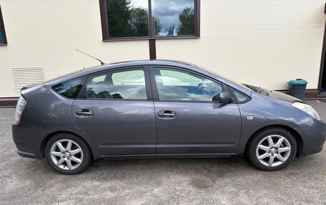 Toyota Prius, 2007 год, 850 000 рублей, 3 фотография