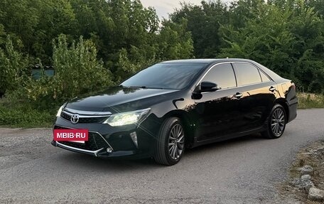 Toyota Camry, 2016 год, 2 100 000 рублей, 5 фотография