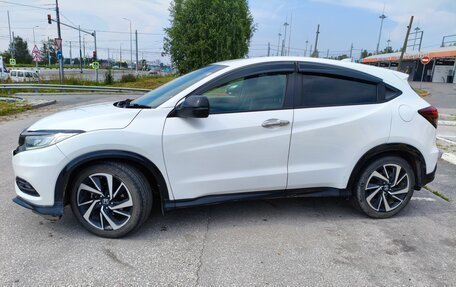 Honda Vezel, 2019 год, 1 870 000 рублей, 3 фотография