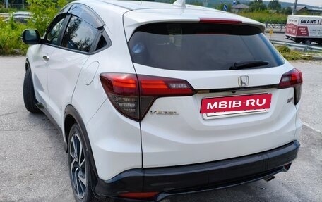 Honda Vezel, 2019 год, 1 870 000 рублей, 4 фотография