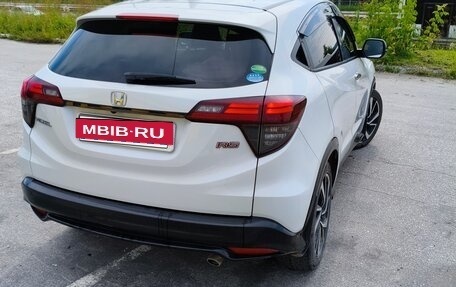 Honda Vezel, 2019 год, 1 870 000 рублей, 5 фотография