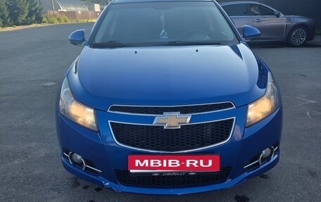 Chevrolet Cruze II, 2011 год, 800 000 рублей, 1 фотография