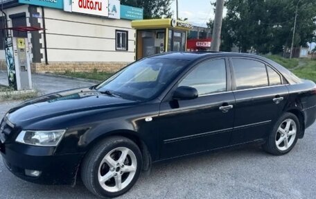 Hyundai Sonata VI, 2007 год, 700 000 рублей, 1 фотография