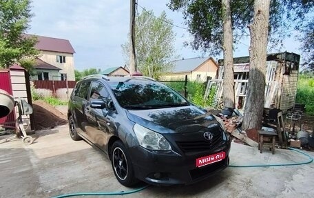 Toyota Verso I, 2012 год, 1 050 000 рублей, 1 фотография
