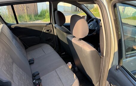 Renault Sandero I, 2011 год, 580 000 рублей, 3 фотография