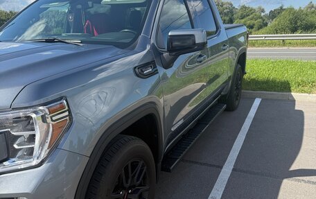 GMC Sierra, 2022 год, 5 999 000 рублей, 2 фотография