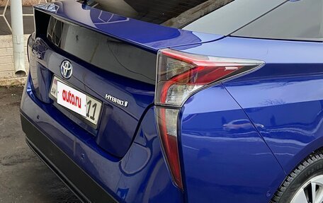 Toyota Prius IV XW50, 2018 год, 1 750 000 рублей, 4 фотография