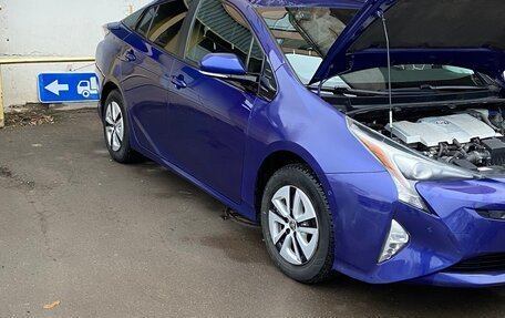 Toyota Prius IV XW50, 2018 год, 1 750 000 рублей, 6 фотография